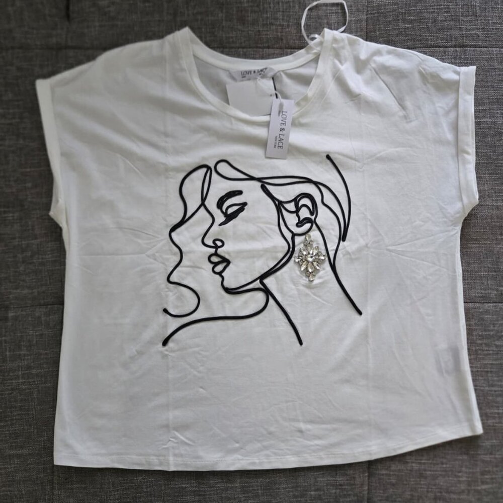 Love & Lace Women’s Graphic Tee – White – Size L